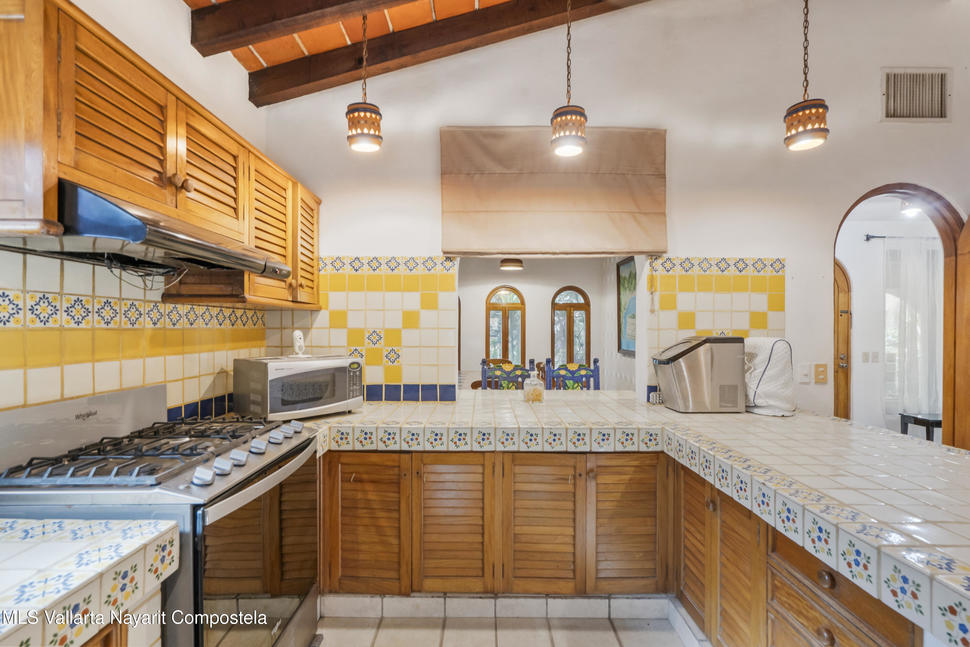 20251223175944904855000000 o