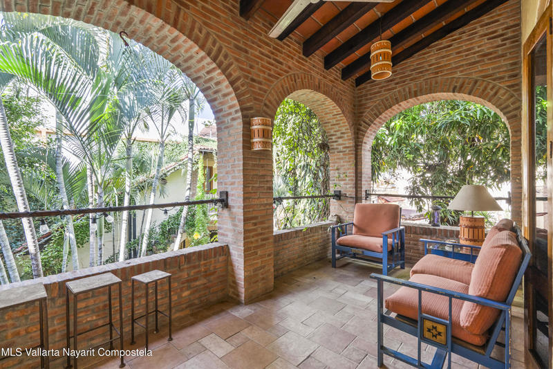 20251223180139564209000000 o