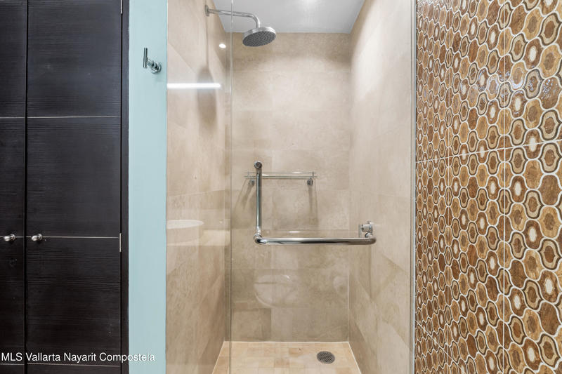 20251223171122682336000000 o