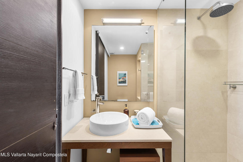 20251223171203168759000000 o