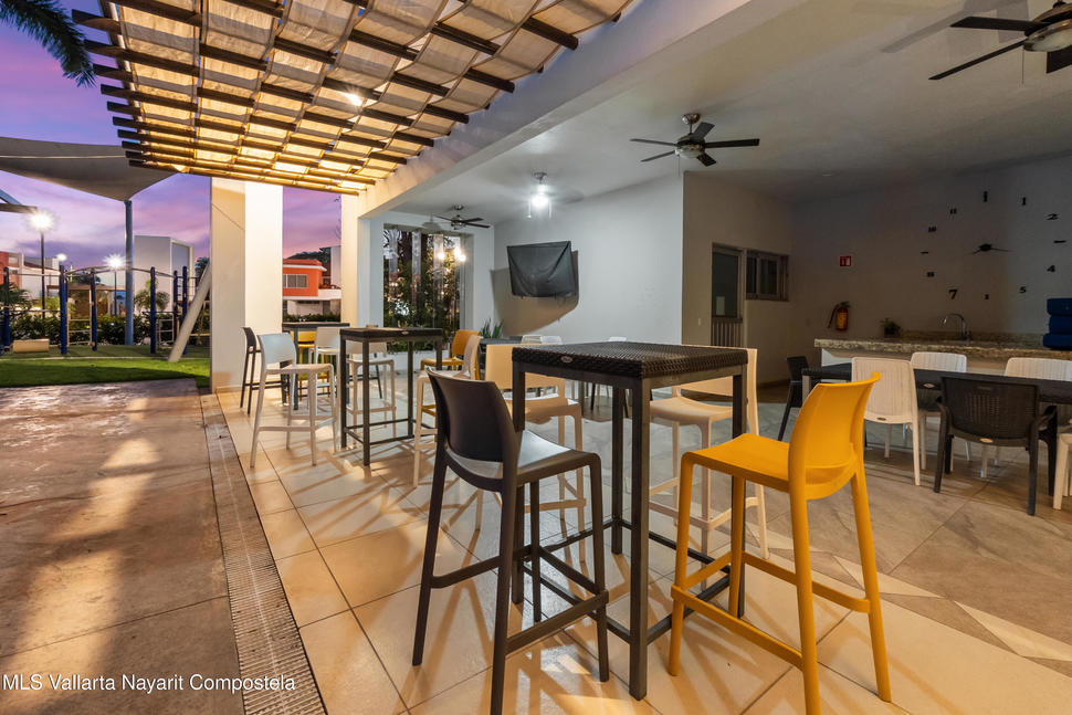 20251022221126953249000000 o