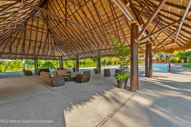 20251205180110191947000000 o