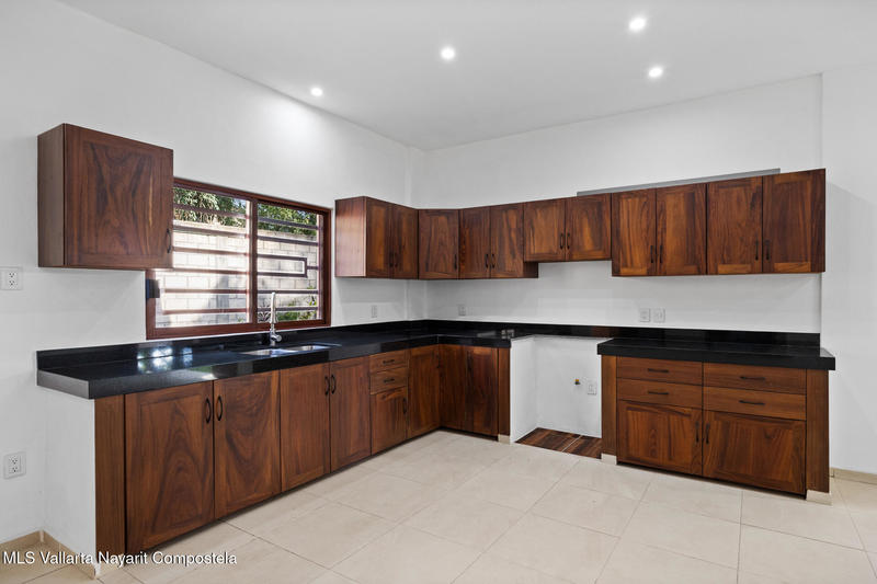 20250903222535130584000000 o