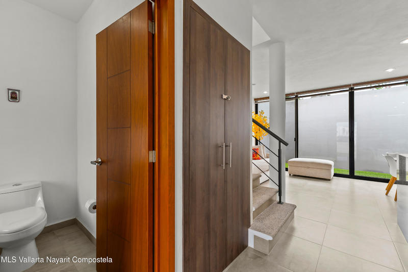 20251009163737248326000000 o