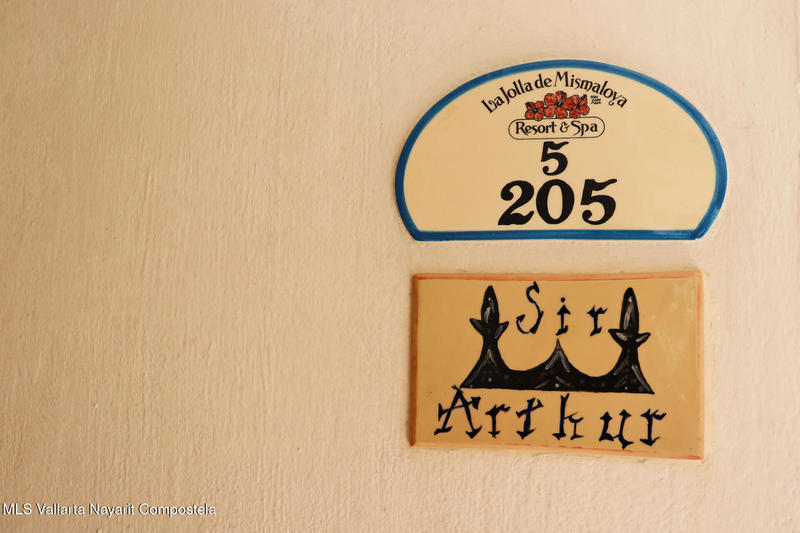 20251021215344186654000000 o