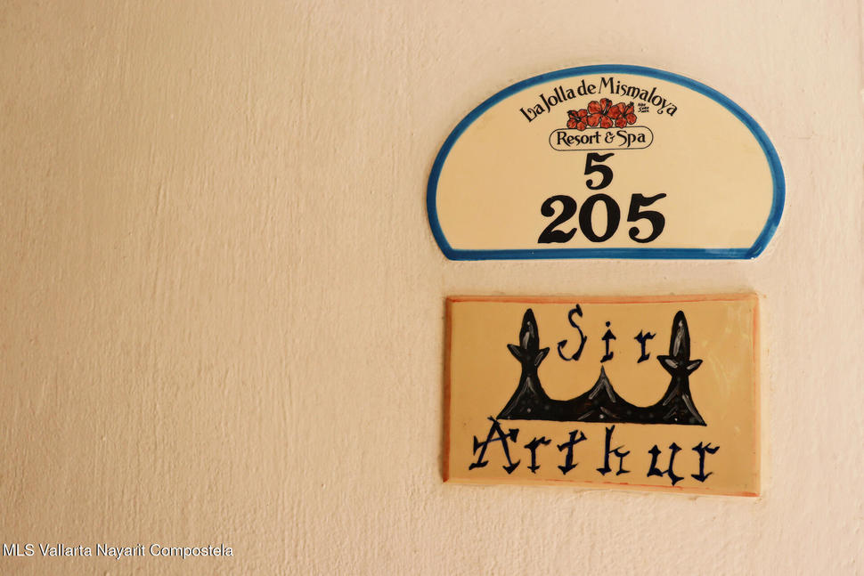 20251021215344186654000000 o