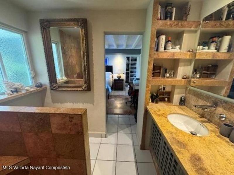 20251208232136824623000000 o