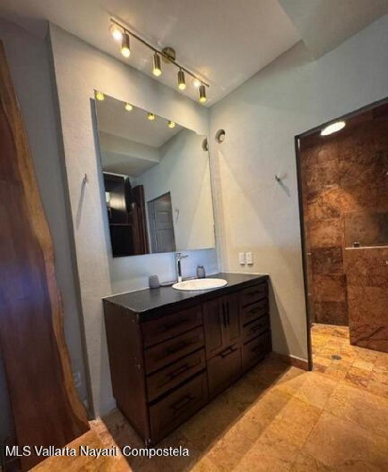 20251208232156419889000000 o