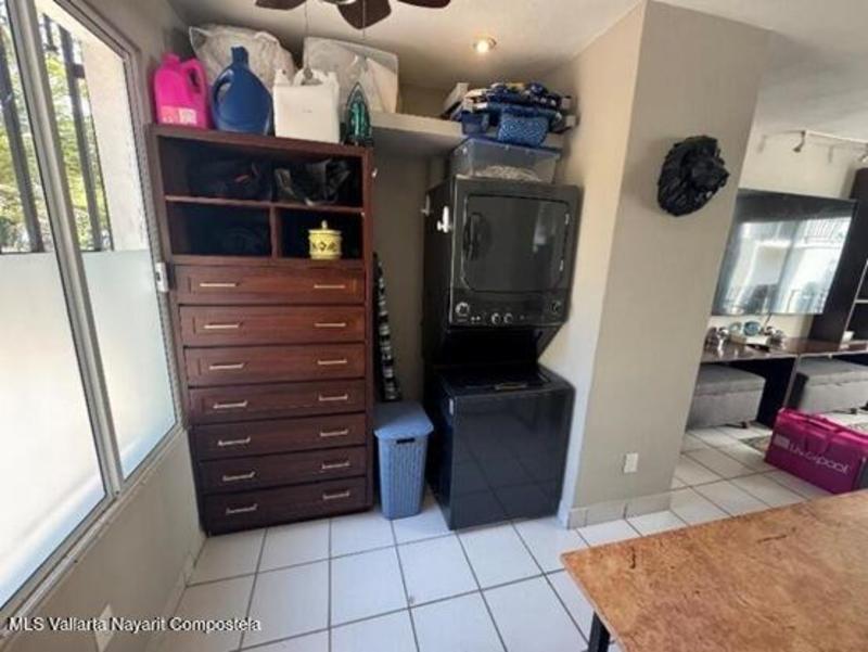 20251208232158794331000000 o