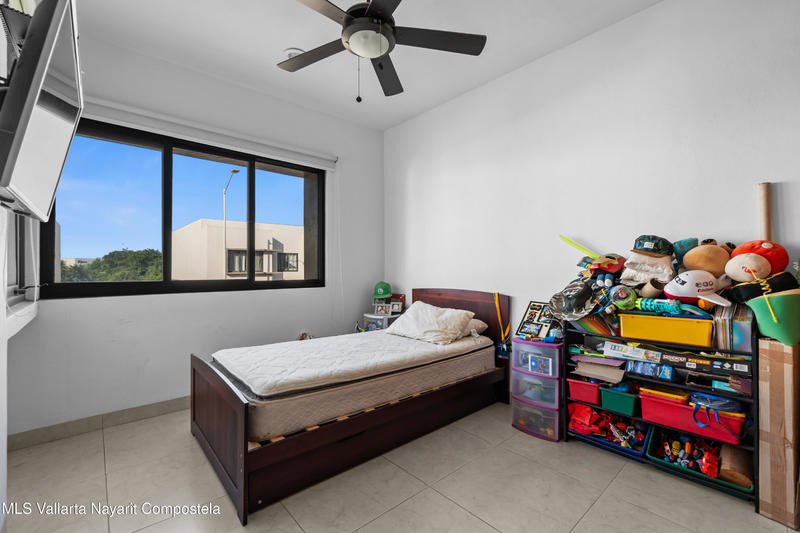 20250916010301573129000000 o