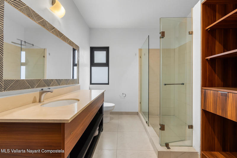 20250916010453194634000000 o