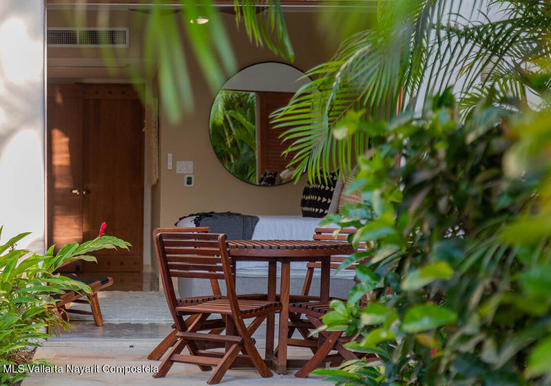 20251023224031866572000000 o