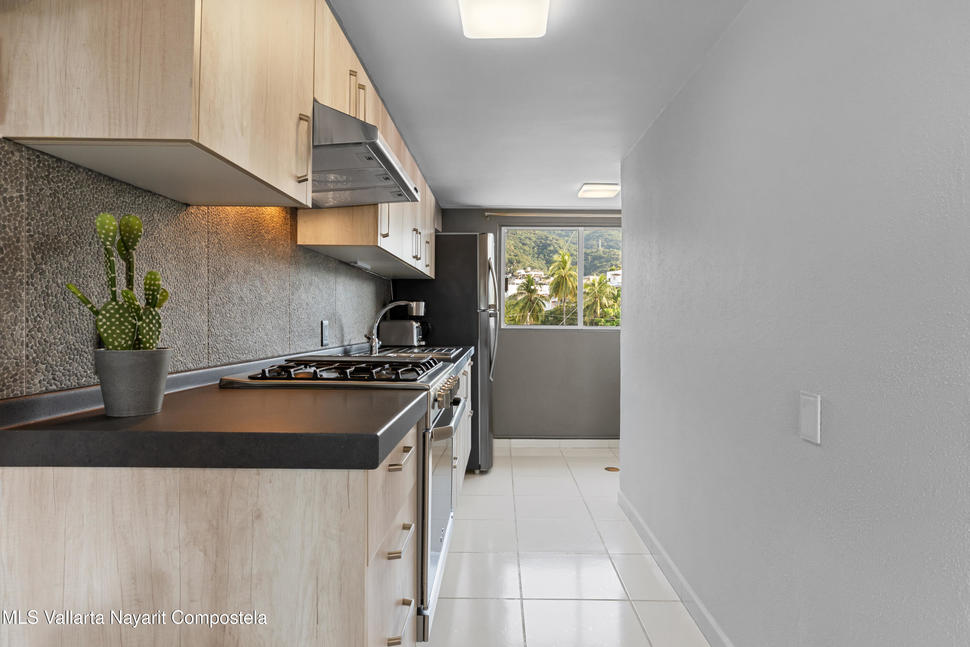 20251216192129144810000000 o