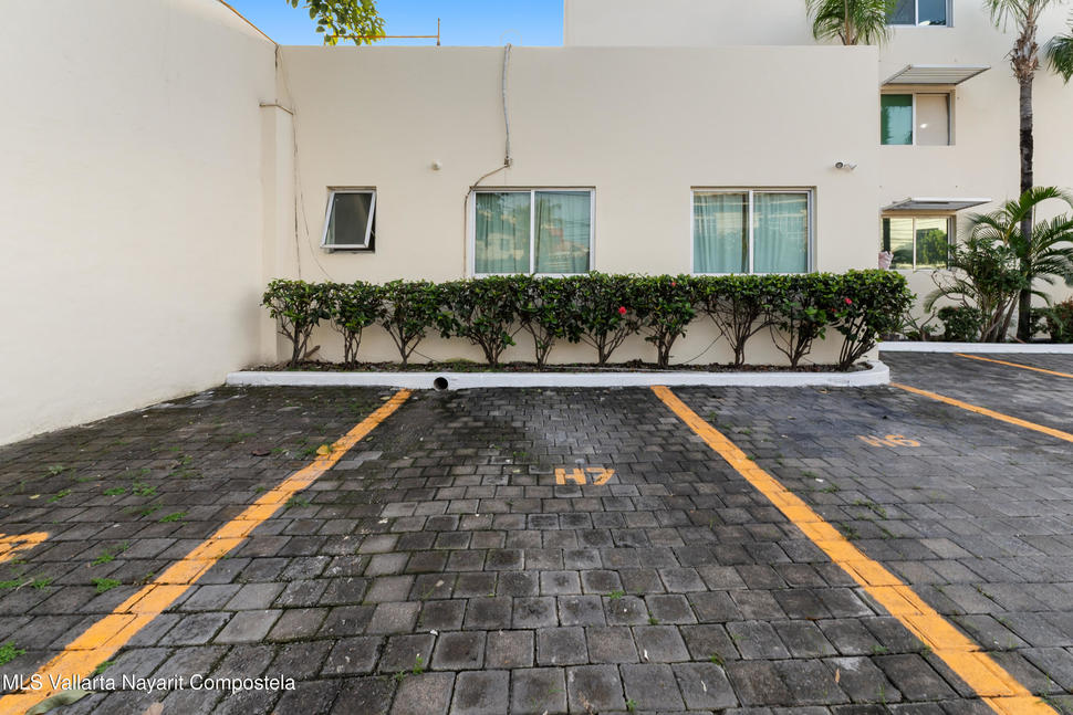 20251216193228214658000000 o