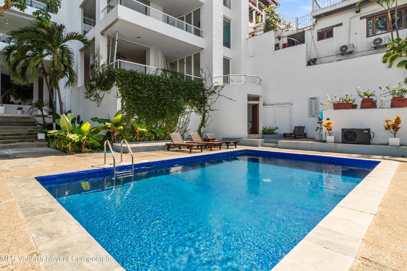 20251006194234349925000000 o