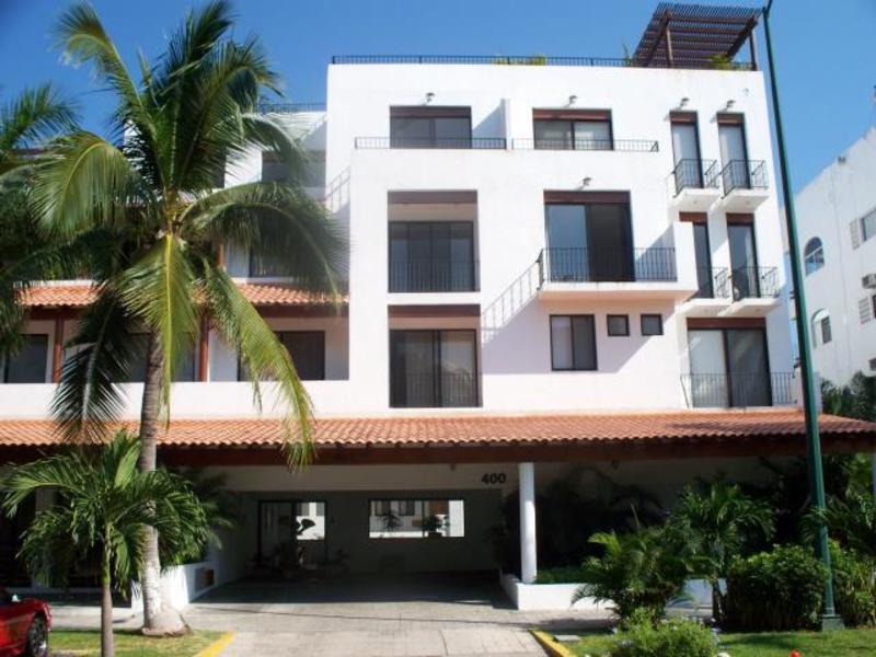 Las Pergolas 401