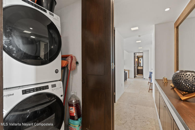 20251122004409162235000000 o