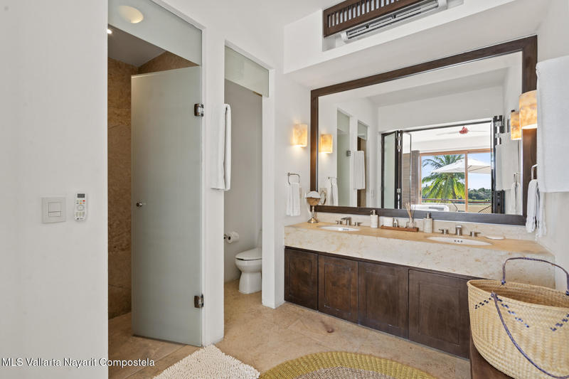 20251122004411998925000000 o