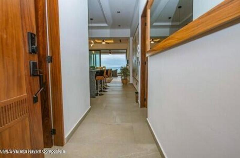 20251013181022254722000000 o