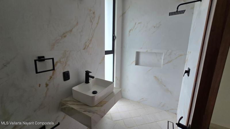 20250930230952095074000000 o