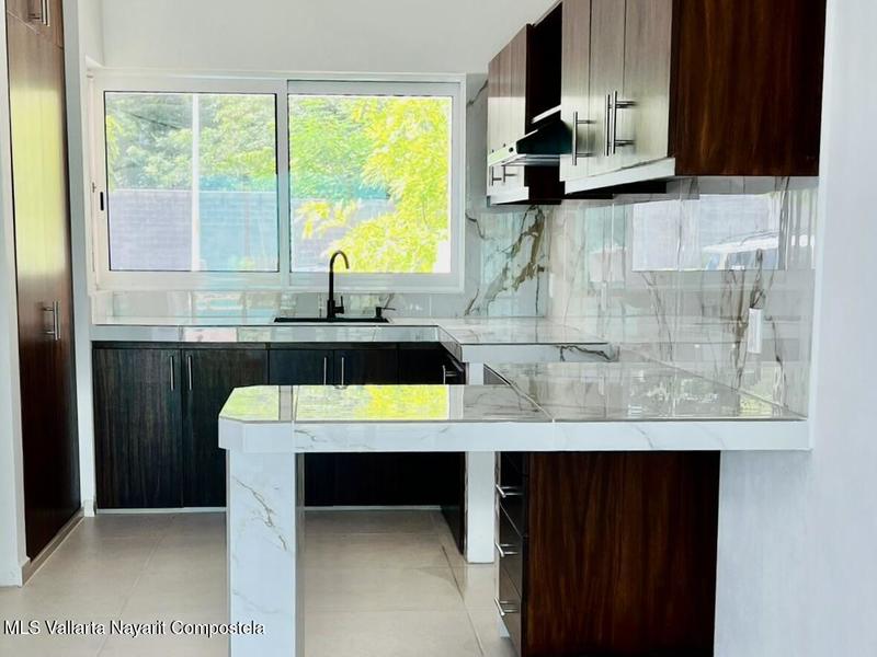 20251008183721587056000000 o