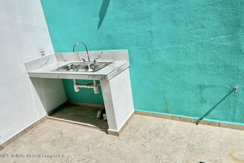 20251008183729807896000000 o