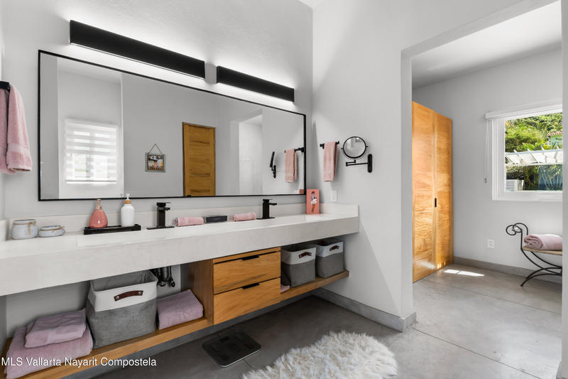 20251212060135016587000000 o