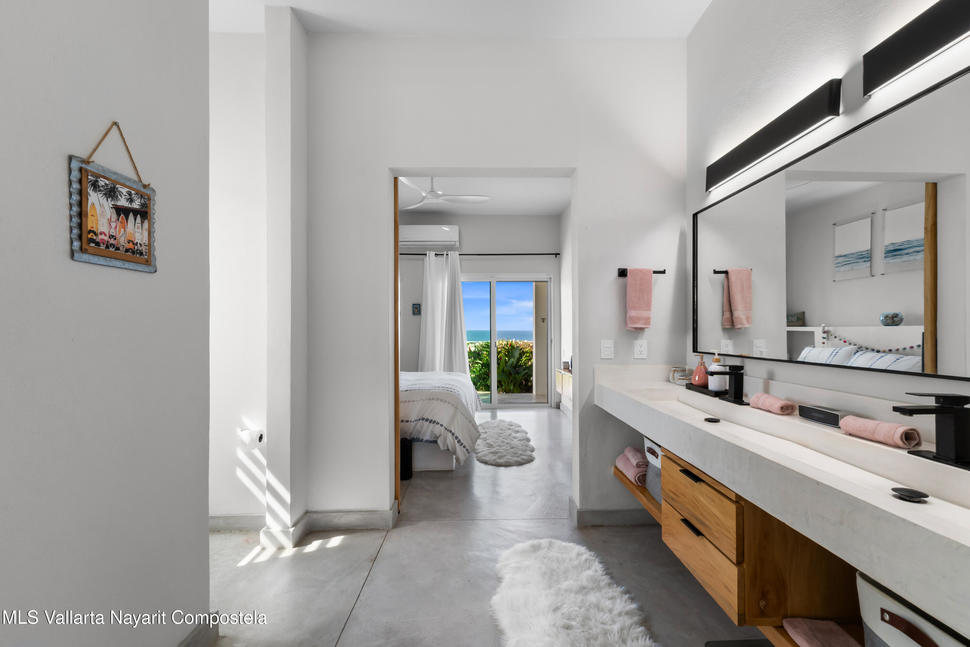 20251212060208539530000000 o