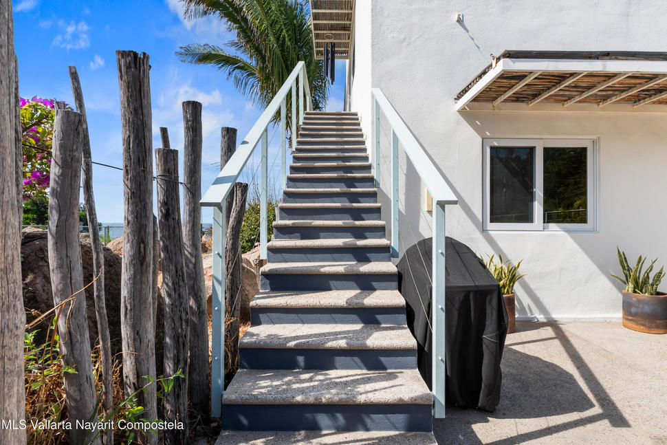 20251213012736101219000000 o