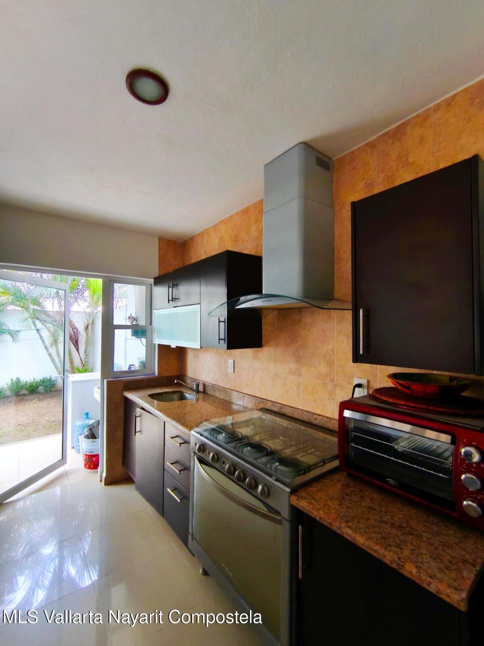 20251211193340743512000000 o