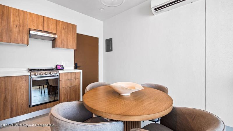 20251127221345153838000000 o