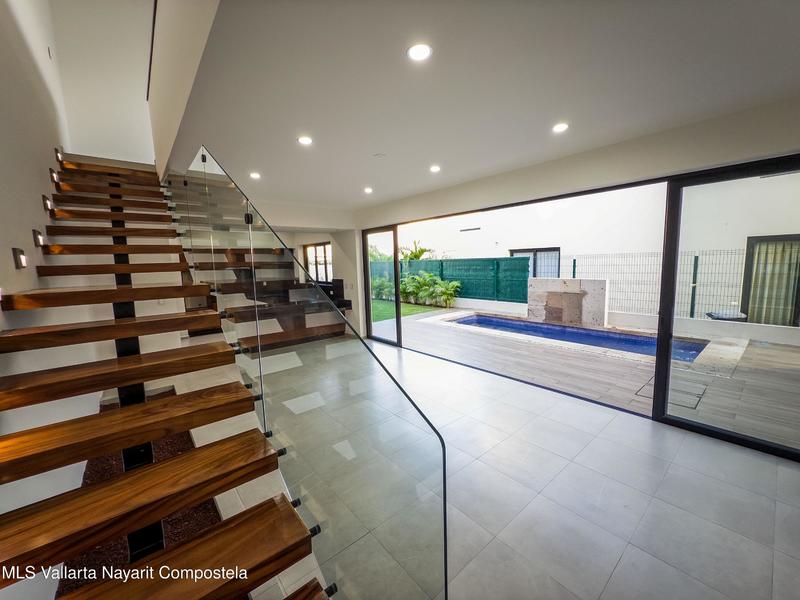 20251216214304258089000000 o