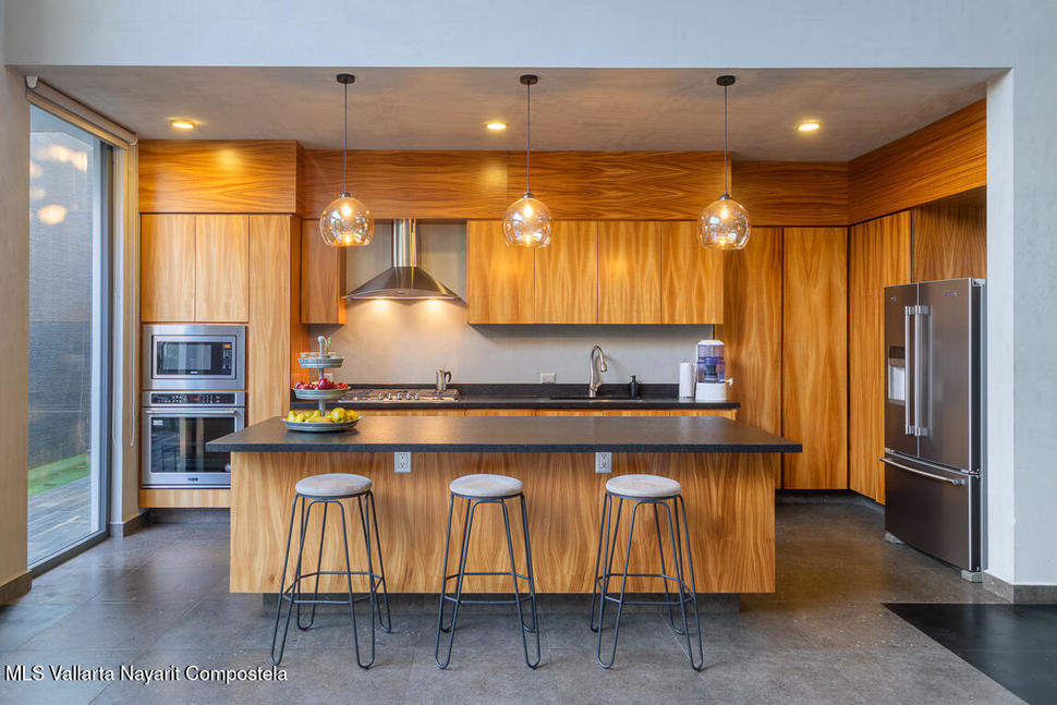 20251217214016894932000000 o