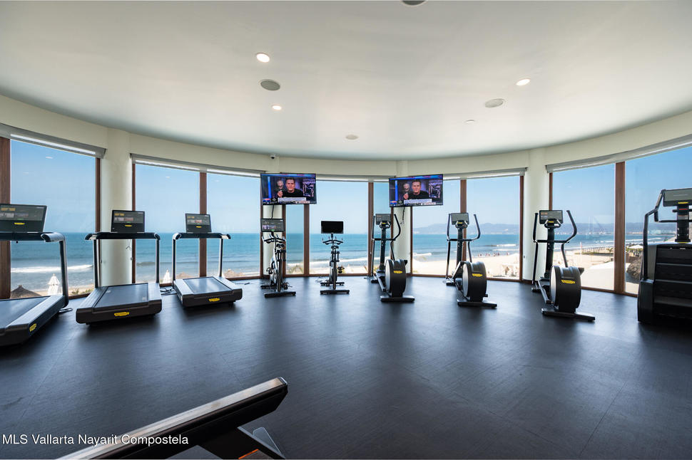 20260114221129578304000000 o