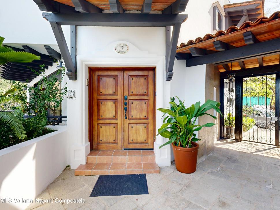 20251206001335556705000000 o