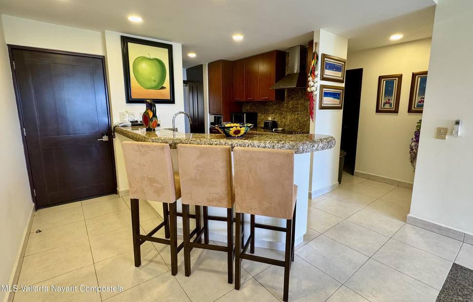 20251005181838751957000000 o