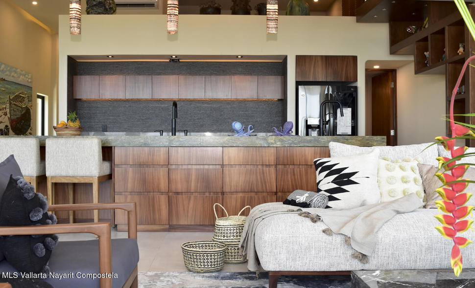 20250518183416863691000000 o