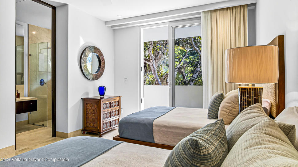 20251215181023228355000000 o