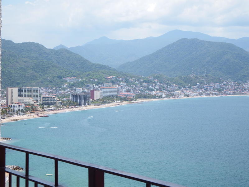 Mi Condo 1-2201 A