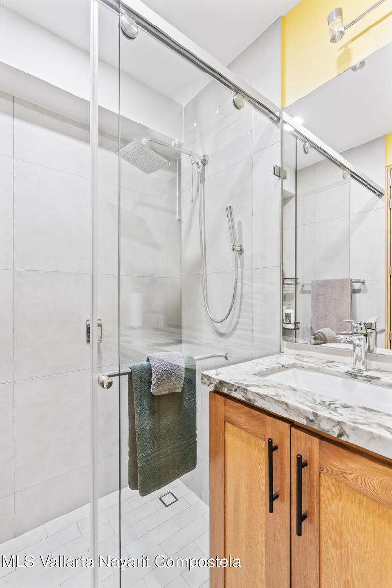 20251215184550241858000000 o