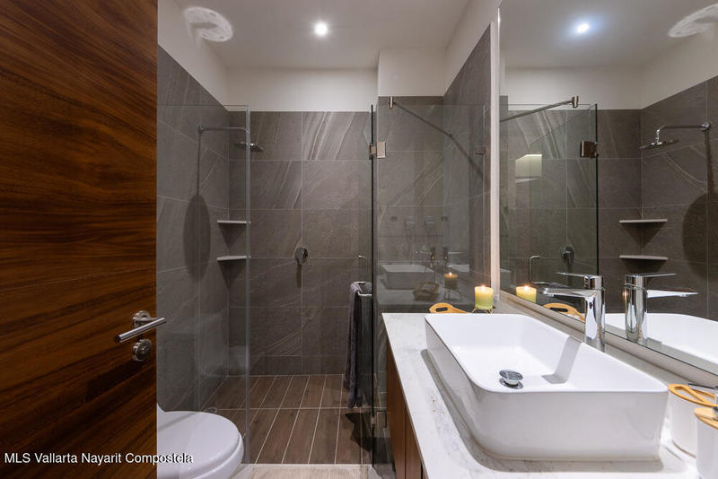 20251211181155581629000000 o