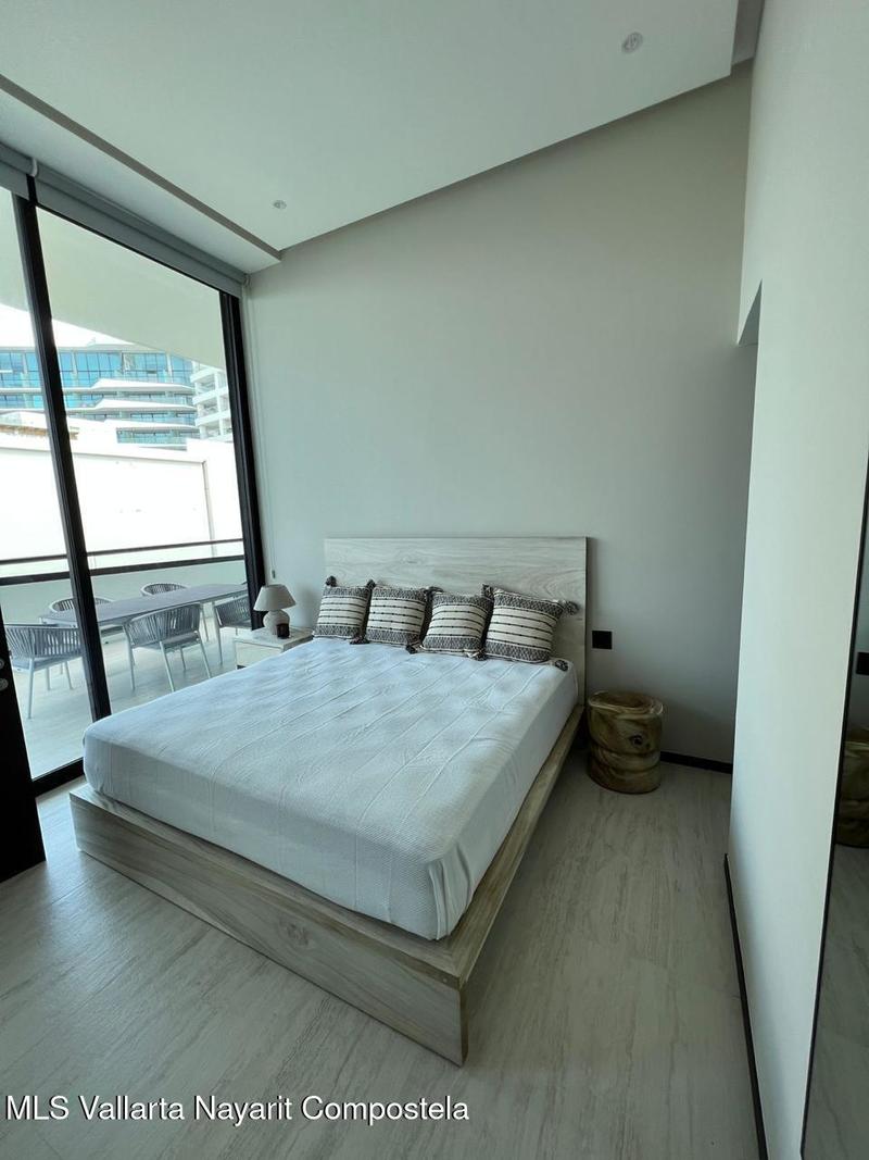 20251020233330698076000000 o