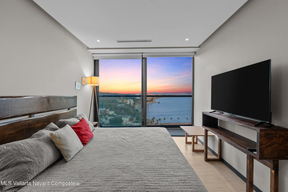 20260114193520268557000000 o