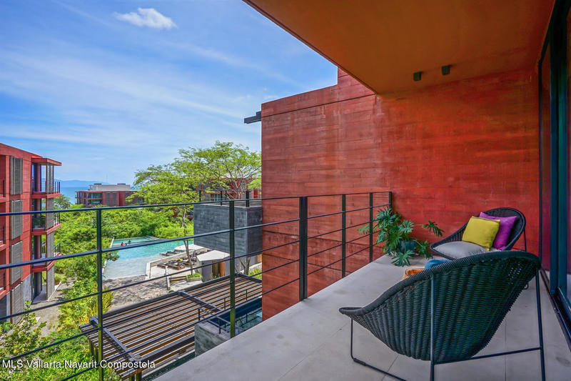 20250710204045915949000000 o