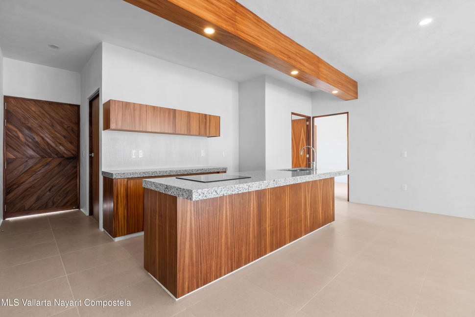 20251217204903145941000000 o