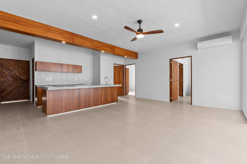 20251217204913522169000000 o