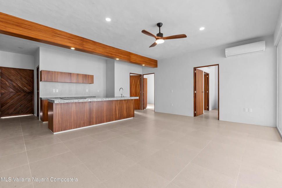 20251217204913522169000000 o