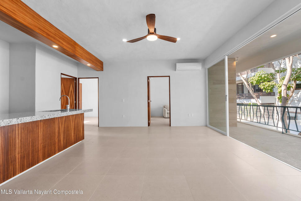 20251217204916006186000000 o