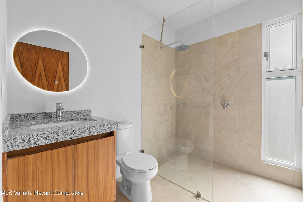 20251217204925928872000000 o