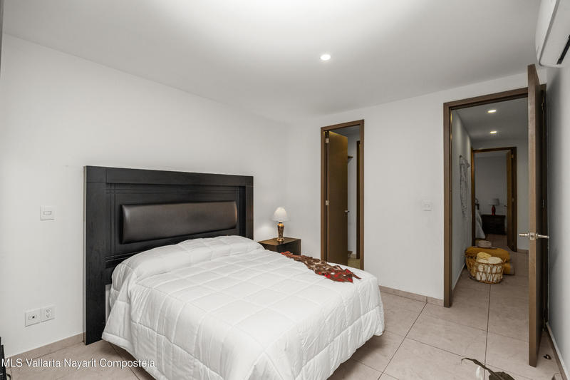 20251012022858432147000000 o